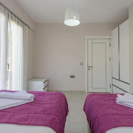 Amore 2 - 4 Bedroom In Hisaronu * 费特希耶