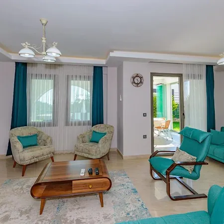 Amore 2 - 4 Bedroom In Hisaronu Villa